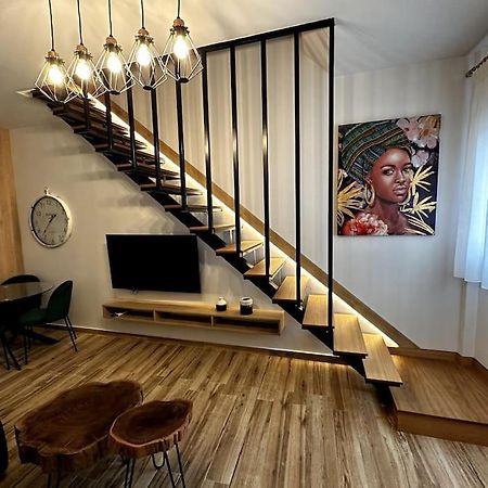 Ethra Suite 1 Volos Eksteriør billede